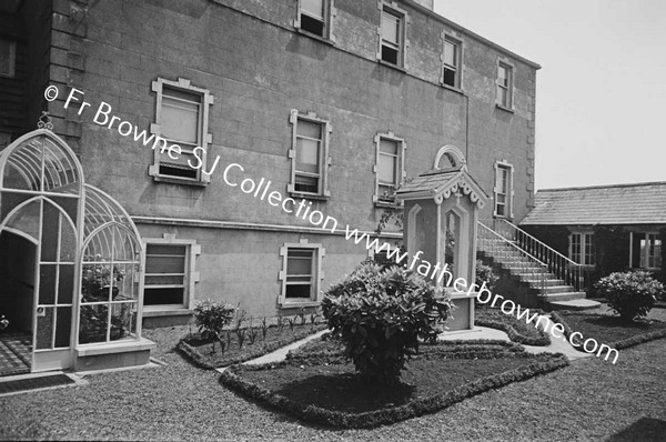 PRESENTATION CONVENT ENTRANCE